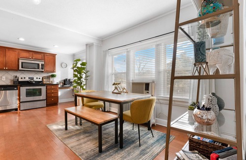 South Kansas City Condominio | The View - 1 Bed Plaza Condo + Amazing View
