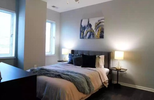 Midtown - Westport Apartamento | The view - 2 bedroom 2 bath exclusive Loft in DTKC