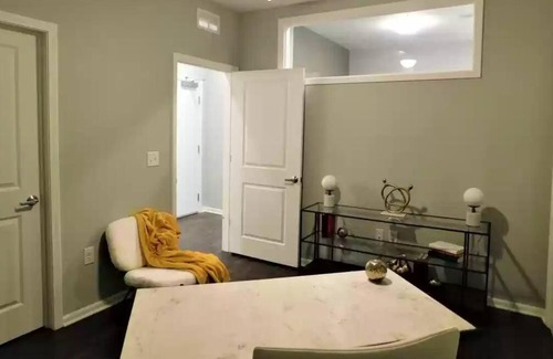 Midtown - Westport Apartamento | The view - 2 bedroom 2 bath exclusive Loft in DTKC