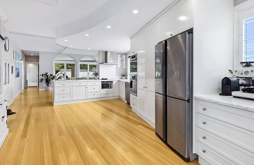 Wamberal Casa | THE VIEW - FRAMING OCEAN VIEWS FROM JUST ABOUT EVERY VANTAGE POINT