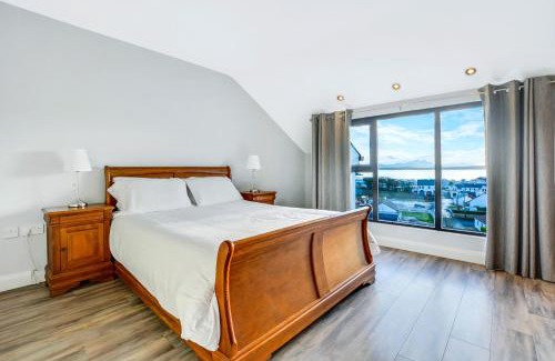 Downings Casa | The View