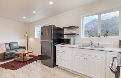Uptown Sedona Casa | The Viewpoint by AvantStay | Luxe Home + Spa/Views