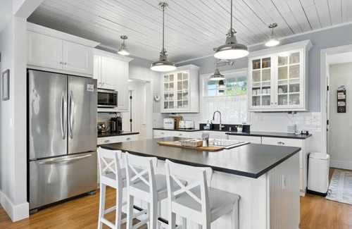 Poulsbo Casa | The Viking House - One of Poulsbo’s Few Remaining Original Homes—Steps from Downtown!