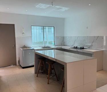 Alor Gajah Casa | The Villa AFamosa Double-Storey Retreat