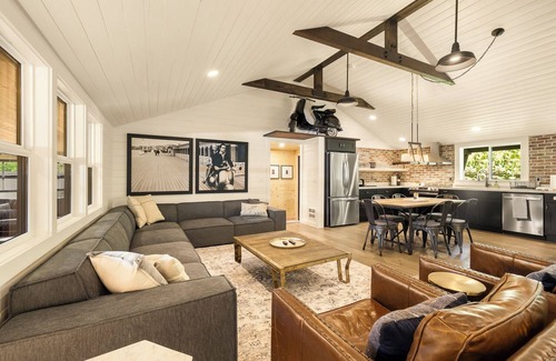 Monroe Casa | The Villa at Richardson Creek, brought to you by "The PNW Landing" Monroe