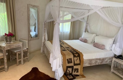 Diani Beach Hotel | The Villa Luxury Suites Hotel