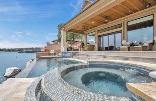 Horseshoe Bay West Casa | The Villa on Matern New Listing