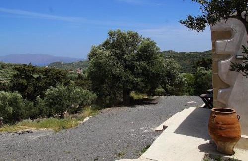 Galouvas Casa | The Village Hideaway - Traditional Stone House