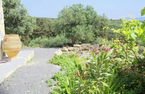 Galouvas Casa | The Village Hideaway - Traditional Stone House
