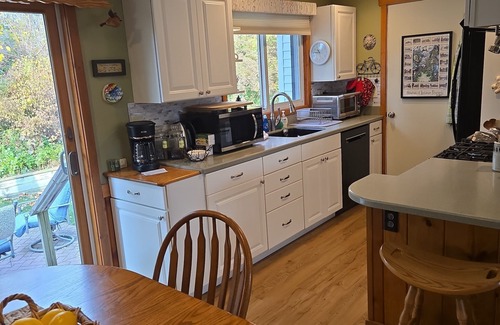 Lake Leelanau Casa | Con una ubicación céntrica en el pueblo de Lake Leelanau