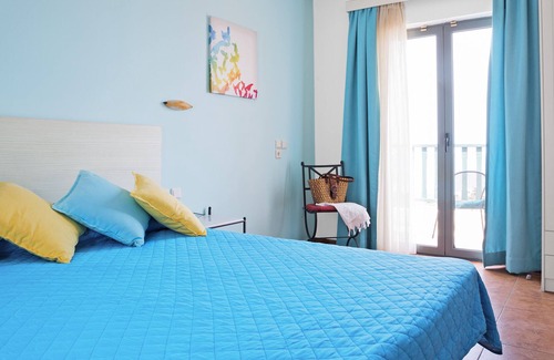 Hersonissos Centre Complejo | The Village Resort & Waterpark - All Inclusive