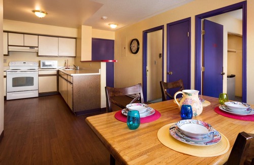 Plattsburgh Apartamento | The Village - Vida comunitaria y alojamiento para estudiantes