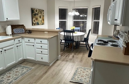 Candler Casa | THE VILLAGES - NEW TO RENTAL MARKET! Great Location! Village of Glenbrook