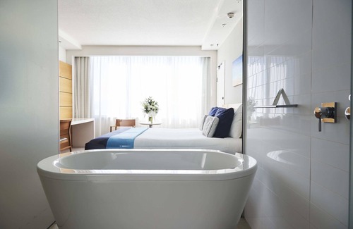 Townsville Hotel | The Ville Resort - Casino