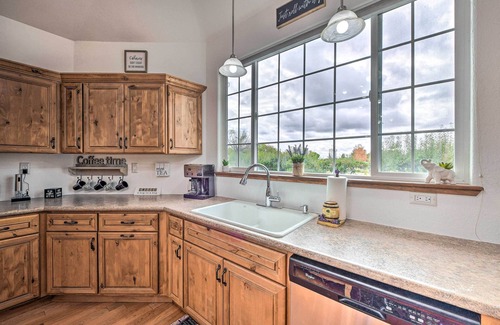 Fruitvale Casa | The Vineyard Country Farm Home at Grand Valley