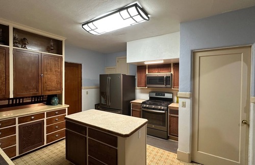 Pendleton Casa | The Vinson House Historic 5 bedroom 2 bath ranch house