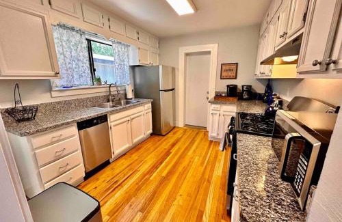 Prescott Casa | The Virginia Blue- Walk To Downtown Prescott