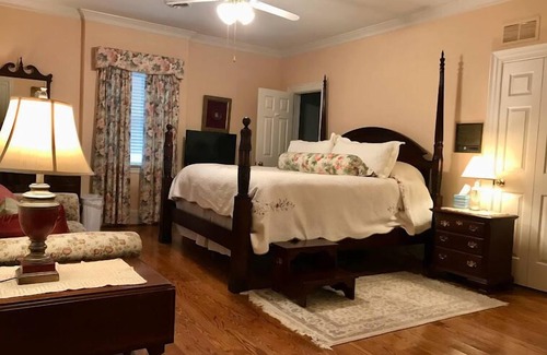 Glen Allen Cama Y Desayuno | The Virginia Cliffe Inn