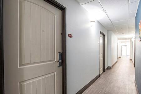 Sierra Vista Apartamento | The Vistas 119 Modern studio with full kitchen 1st floor great location