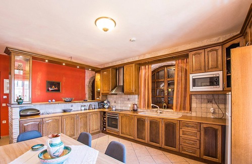 Koiliomenos Apartamento | The Vivian - Luxury Stone Villa