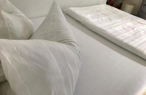 Dusseldorf-Reisholz Casa | The Vorbner Inn