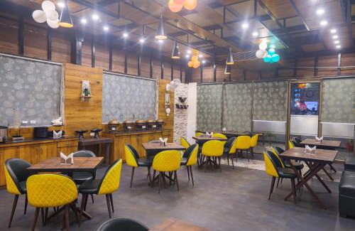 Vrindavan Hotel | The VrindHuts