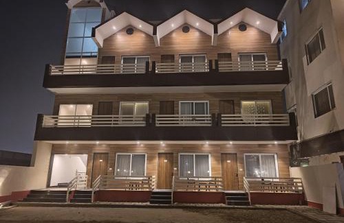 Vrindavan Hotel | The VrindHuts