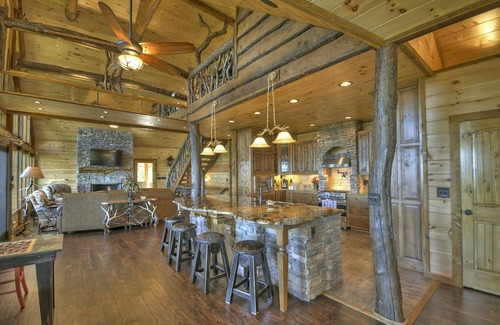 Ridges Over the Lake Cabina | The VUE Over Blue Ridge - Blue Ridge