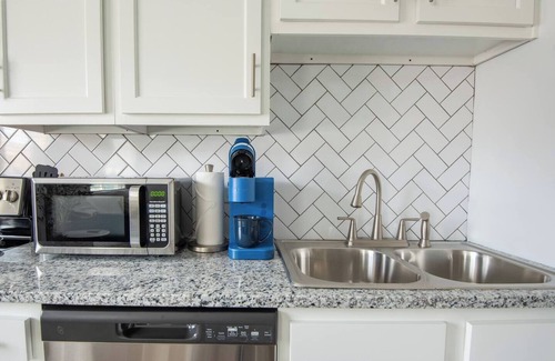 Five Points South Condominio | The Vulcan Octoplex - 8 Private Units/WiFi/Parking