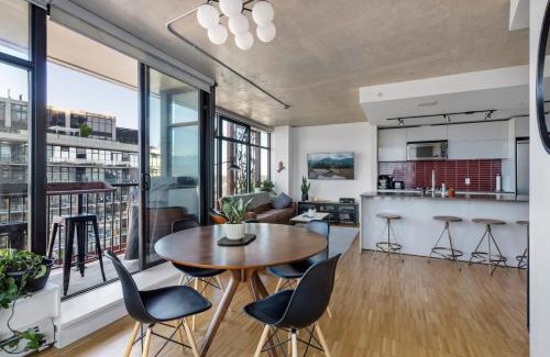 Gastown Apartamento | The W, Modernized 2 bedroom Downtown Highrise