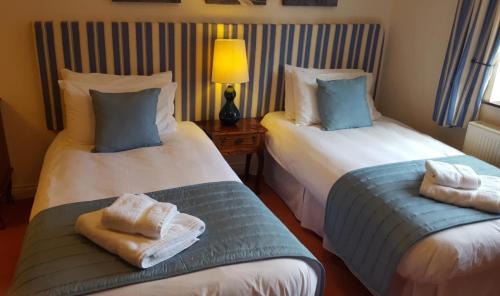 West Camel Hotel | The Walnut Tree