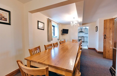 Craven Arms Cabaña | The Walton
