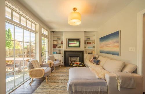 Kennett Square Casa | The Walton House - historic 3bd 2 5ba with parking