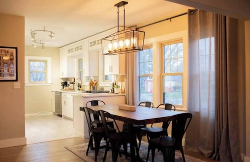 Monterey Casa | The Wamsley House 9 miles from Culver Academy
