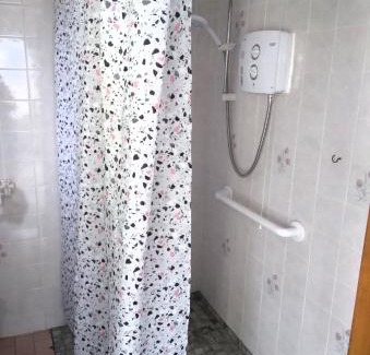 Knockaderry Cross Roads Casa | The Wandering Donkey Guest House