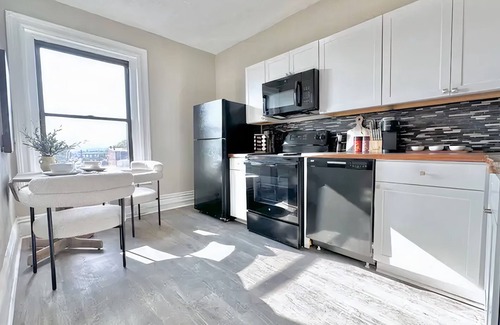 Bloomfield Apartamento | The Warhola Bloomfield