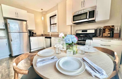 Bloomfield Apartamento | The Warhola Bloomfield