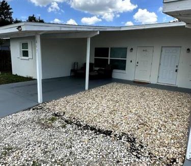 Warm Mineral Springs Apartamento | The Warm Springs Sanctuary