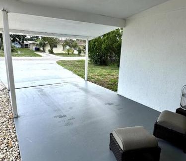 Warm Mineral Springs Apartamento | The Warm Springs Sanctuary