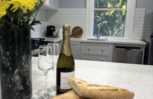 Dubbo Casa | The Warra House - Luxury and convenience.
