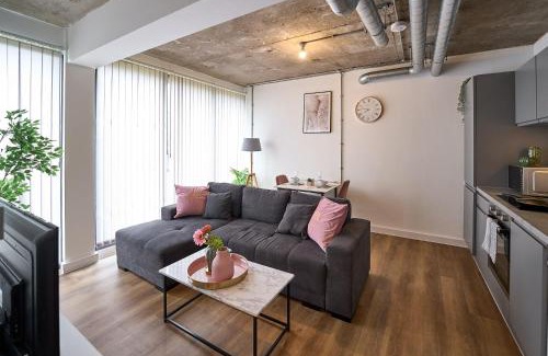 Warrington Apartamento | The Warrington Hideaway - Pluxa Rose Gray