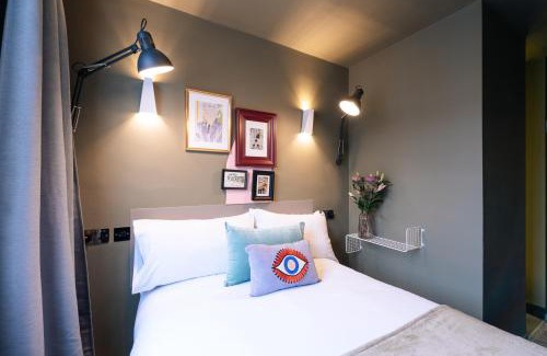 Warwick Hotel | The Warwick By Nestor
