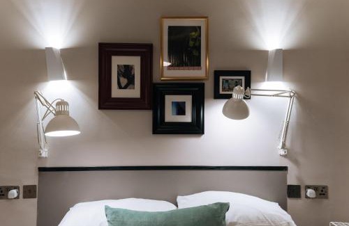 Warwick Hotel | The Warwick By Nestor