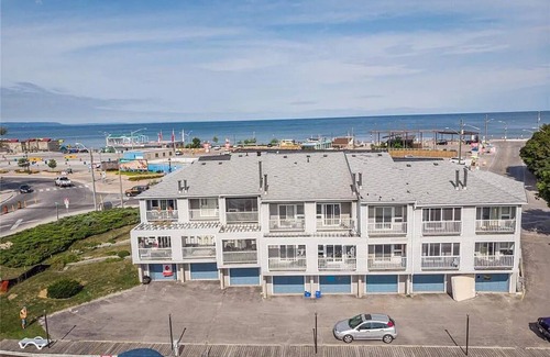 Wasaga Beach Condominio | The Wasaga Beach House