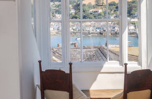 Mylor Churchtown Cabaña | The Water House