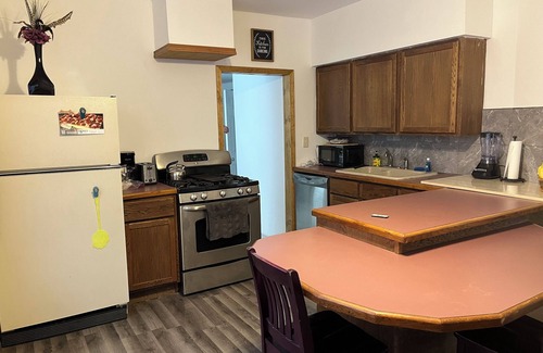 Port Huron Casa | The Water Street House: International Border, Fishing, Boating and Beaches