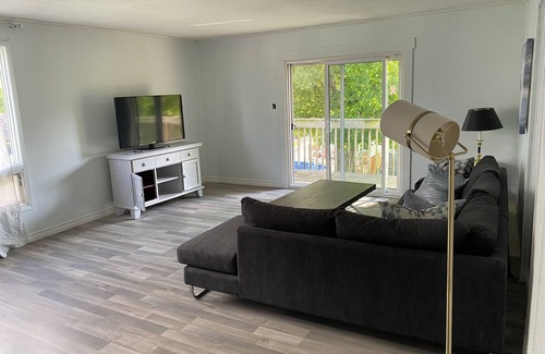 Napanee Apartamento | The Water Street Inn Upper apt