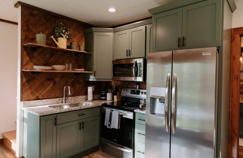 Richland Center Cabina | The Water Villa - NEW! @MillCreekCabinsWI