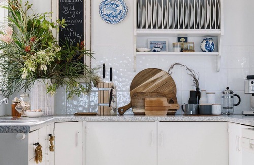 Erowal Bay Casa | The Waterfront House - 4pm Check Out Sundays