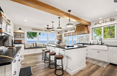 Tolchester Beach Casa | The Waterfront Retreat- *With Sauna and Hot Tub!*